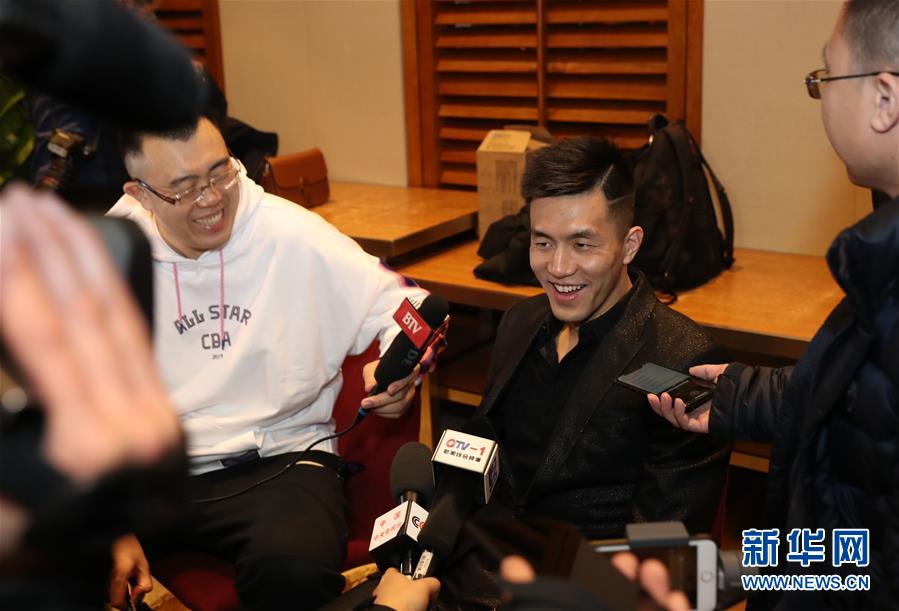 为那片红蓝