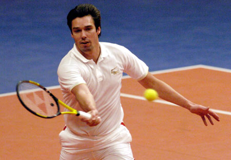 与利兹联的 与利兹联的